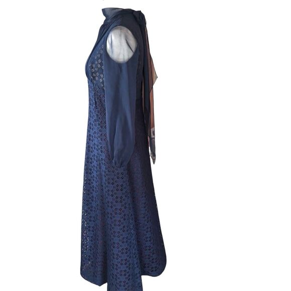 Vintage Union-Made Navy Blue Lace Dress with Sheer Sleeves | EUC | Size XS (0-2) - Picture 4 of 9
